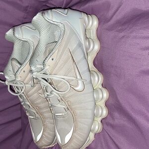 Nike Women's Pearl White Sneakers